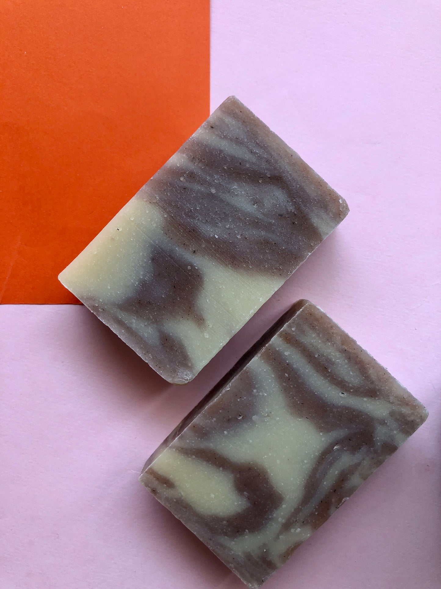 Jabón artesano de sándalo y cítricos